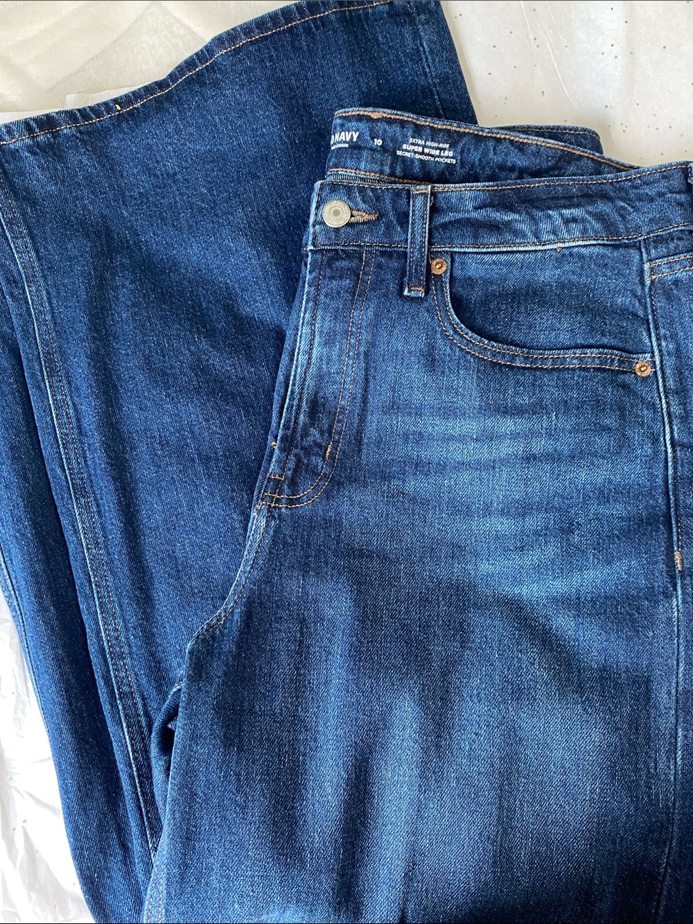 Old Navy Extra High-Rise Super Wide Leg Jean size 10 in great condition